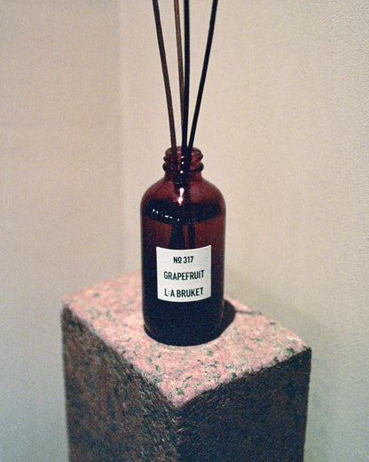 L:a Bruket - 317 Grapefruit Room Diffuser 200ml